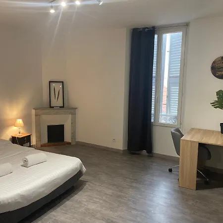 Proche Palais, 2mn Des Plages, Parking Privé *